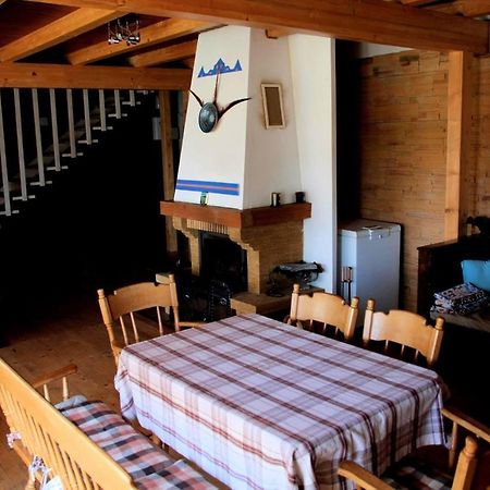 Old Fane'S Lodge Marasu Exterior photo